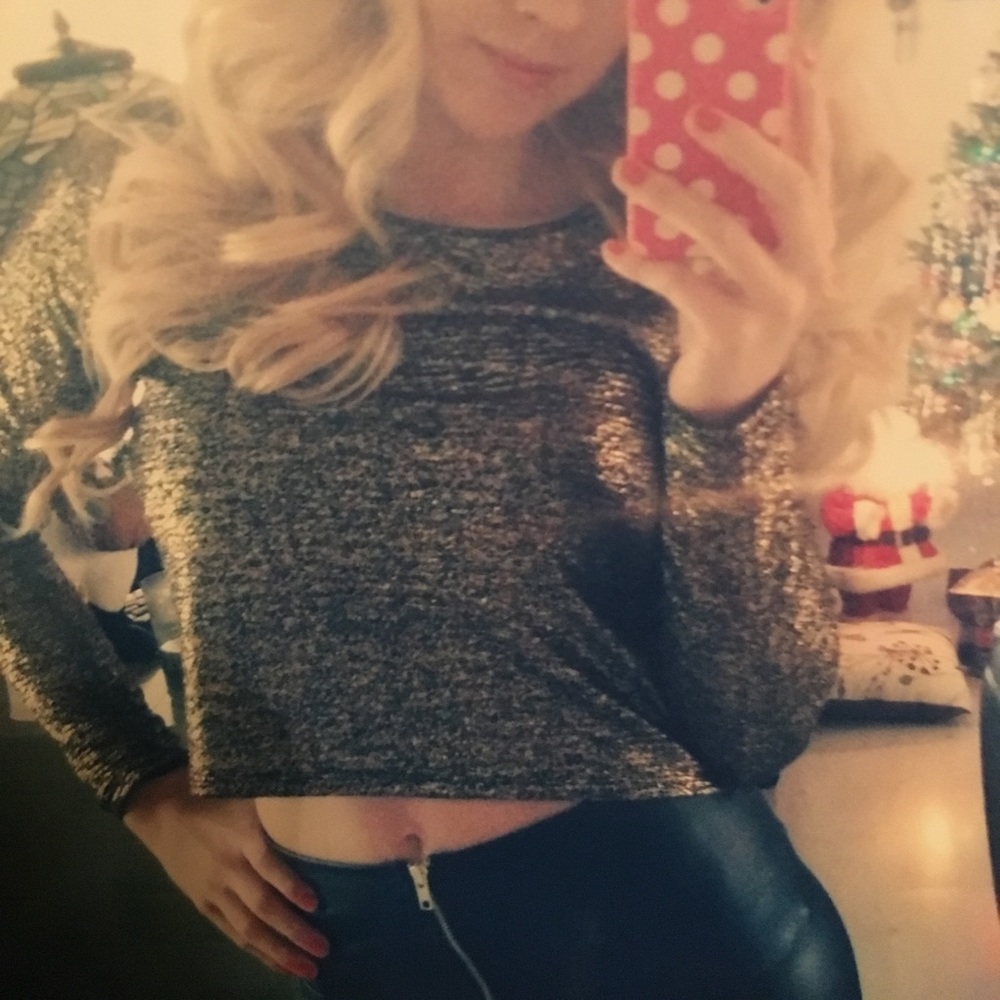 Long sleeve crop top